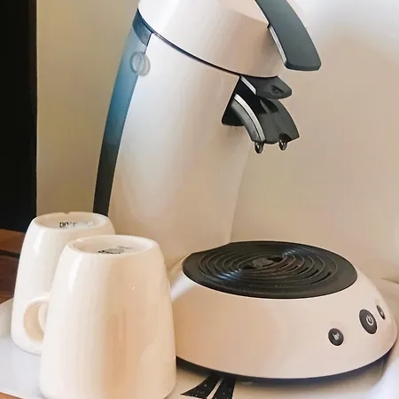 Grande 23 M2 Avec Salle De Bain, Wc Et Kitchenette * Montpellier