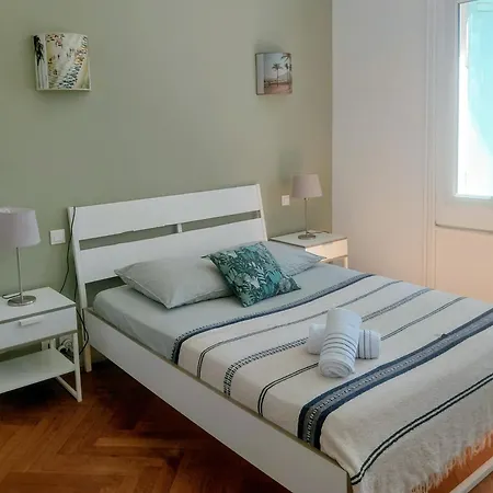 Διαμέρισμα Palma, Grande Independante Avec Sdb Et Kitchenette Dans Maison De Charme En Centre *
