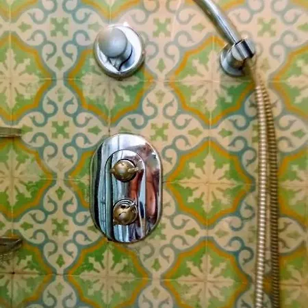 Palma, Grande Independante Avec Sdb Et Kitchenette Dans Maison De Charme En Centre Apartment